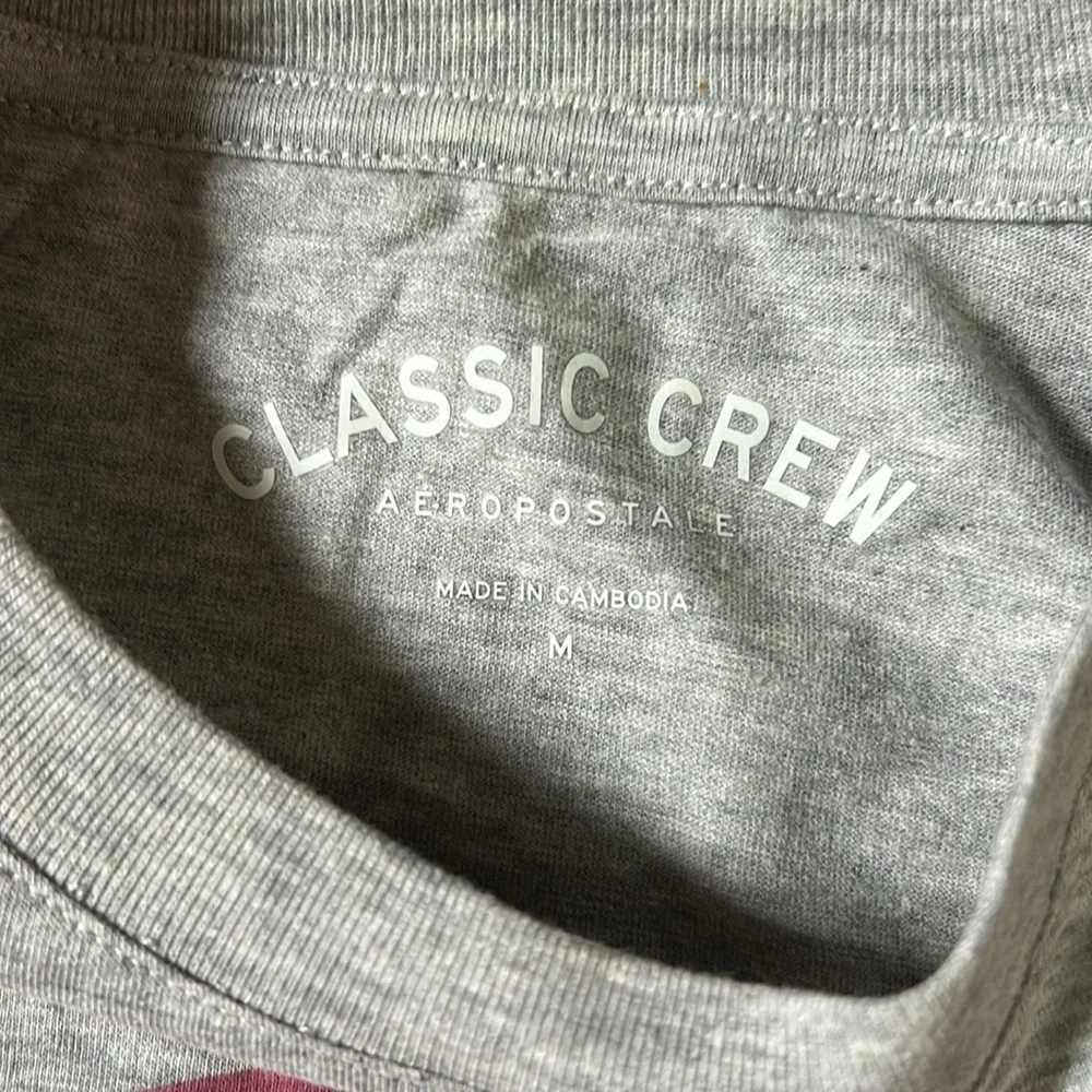 Aeropostale Classic Crew Graphic Tee Medium - Picture 3 of 4
